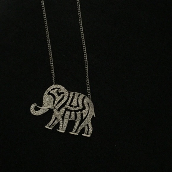 Cute Elephant Necklace - Picture 3 of 3